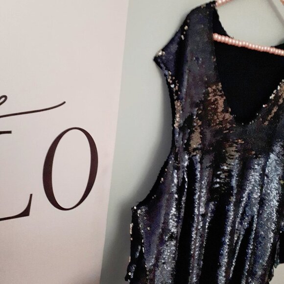 EUC IRO black & silver double faced sequin cold shoulder ruffle sleeve top - Picture 14 of 16